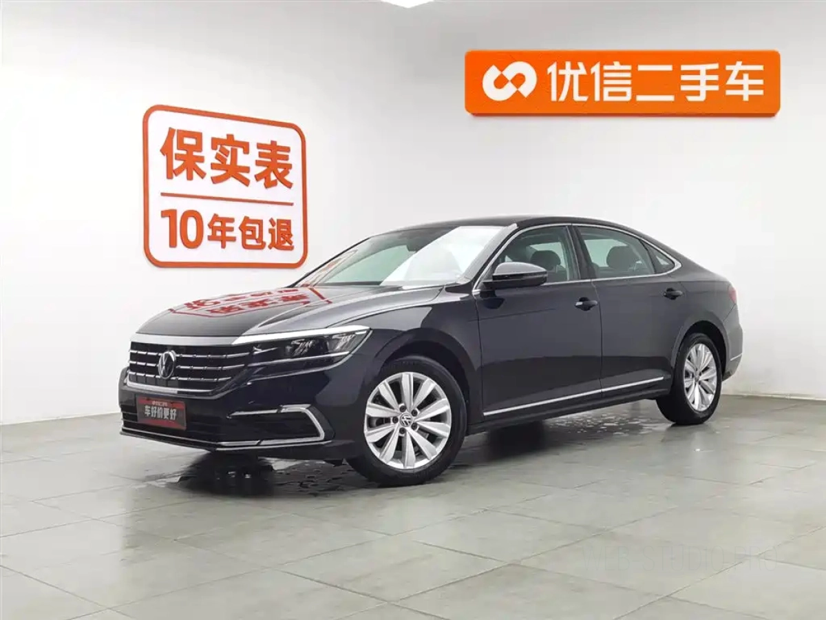 VOLKSWAGEN PASSAT  2021