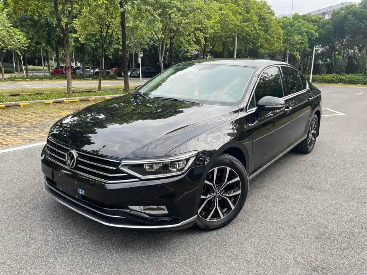 VOLKSWAGEN MAGOTAN  2022