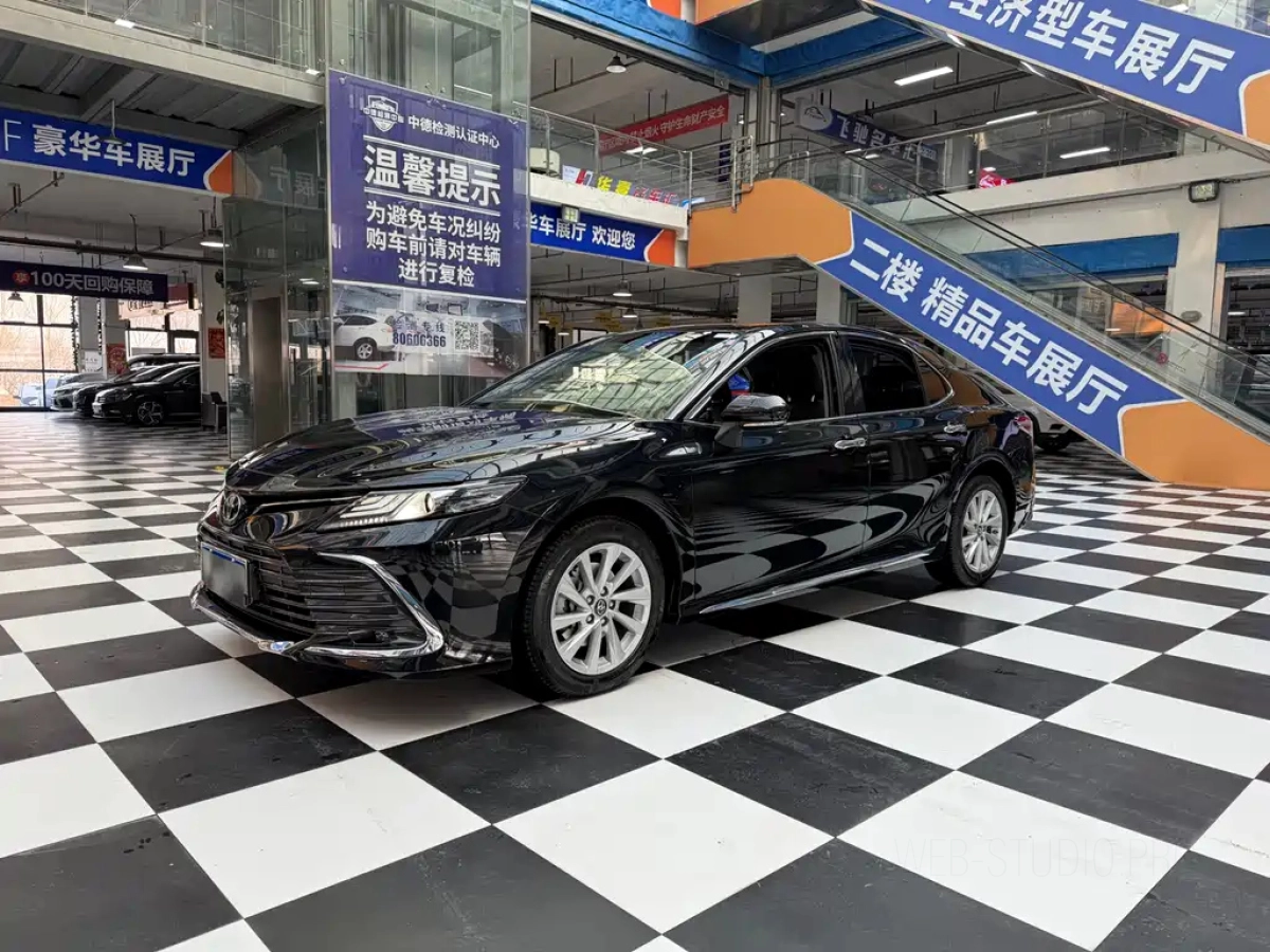TOYOTA CAMRY  2023