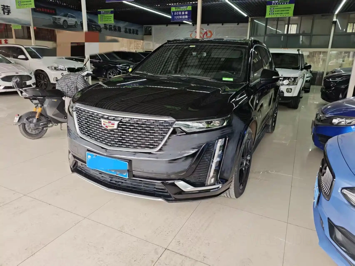 CADILLAC XT6