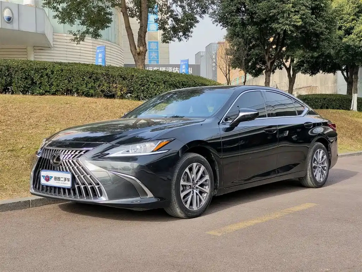 LEXUS ES  2023