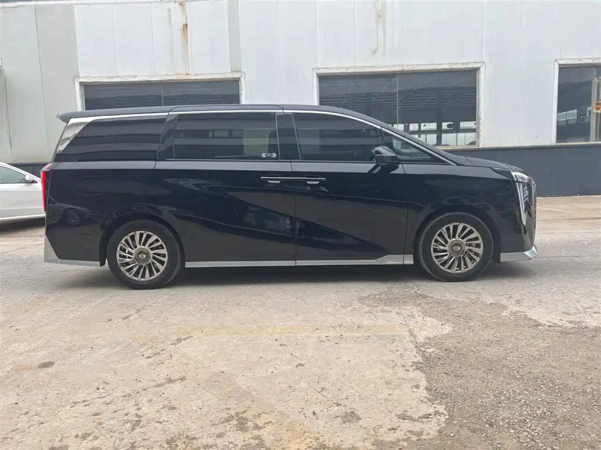 GAC TRUMPCHI TRUMPCHI M8