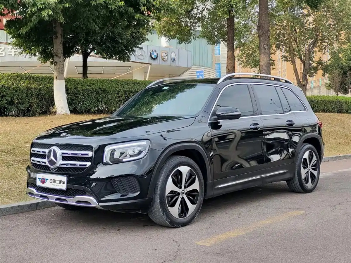 MERCEDES-BENZ GLB