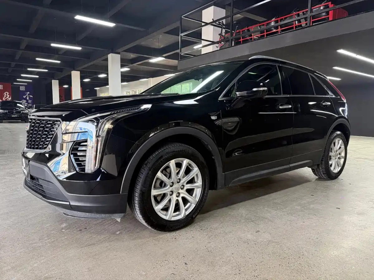 CADILLAC XT4  2021