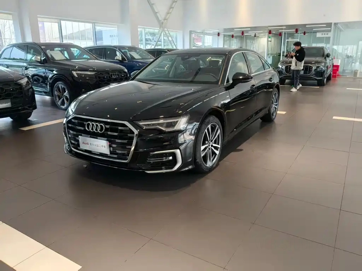 AUDI A6L  2025