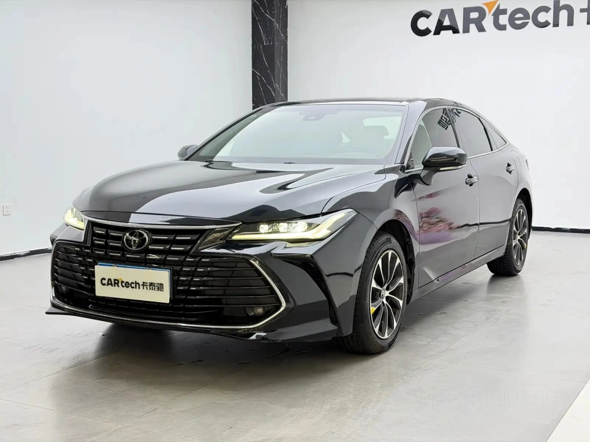 TOYOTA AVALON  2023
