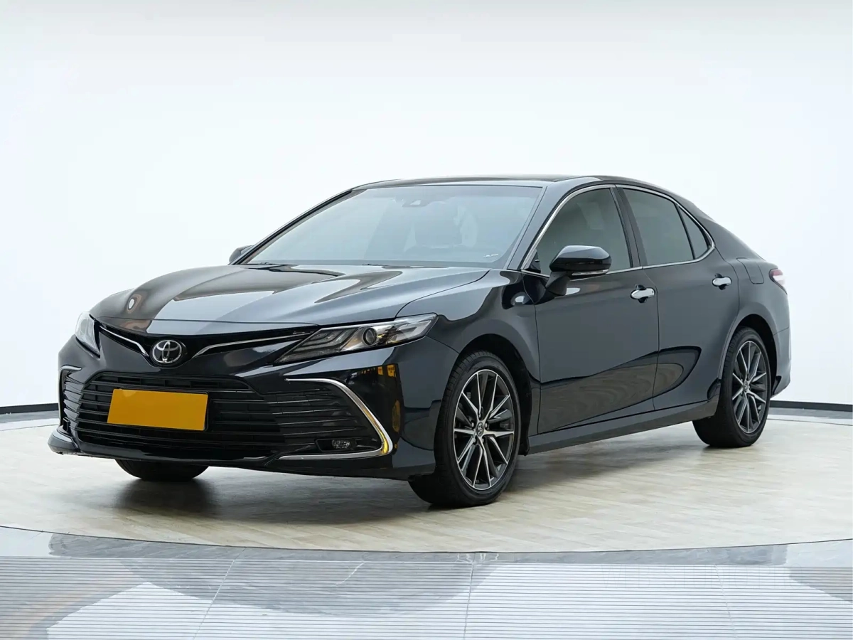 TOYOTA CAMRY  2023