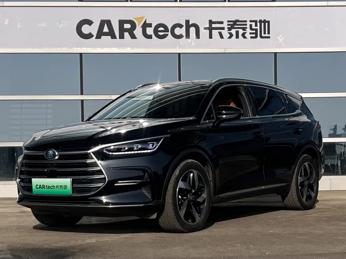 BYD TANG  2023