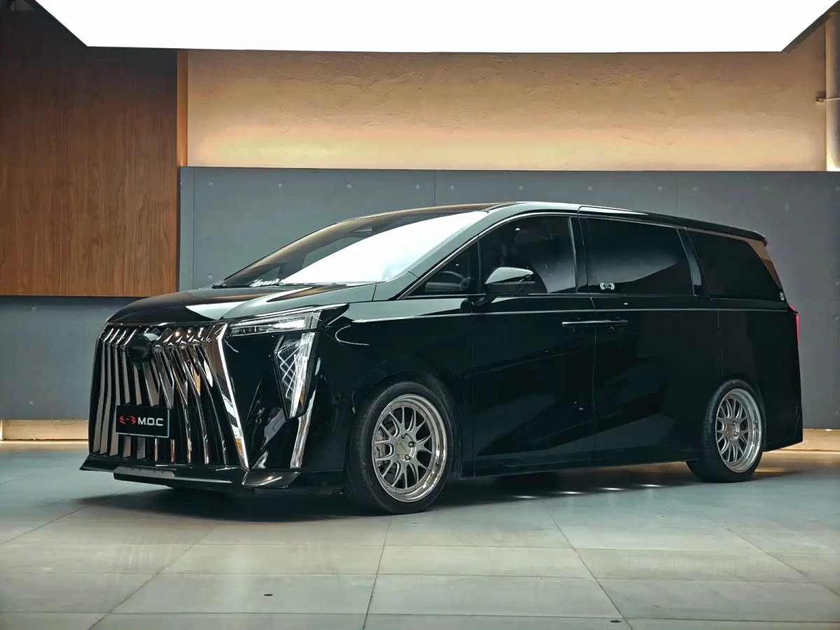 GAC TRUMPCHI TRUMPCHI M8