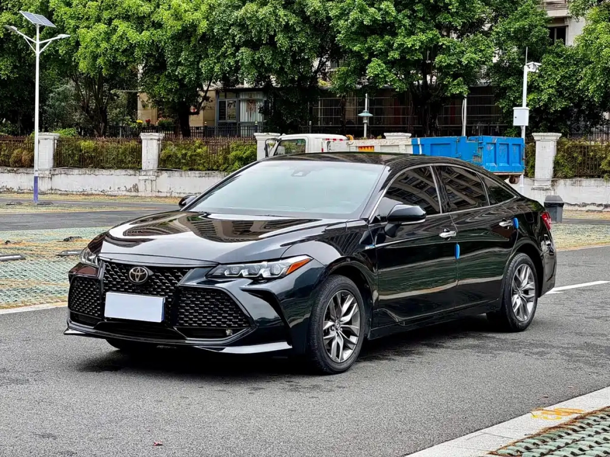 TOYOTA AVALON  2020