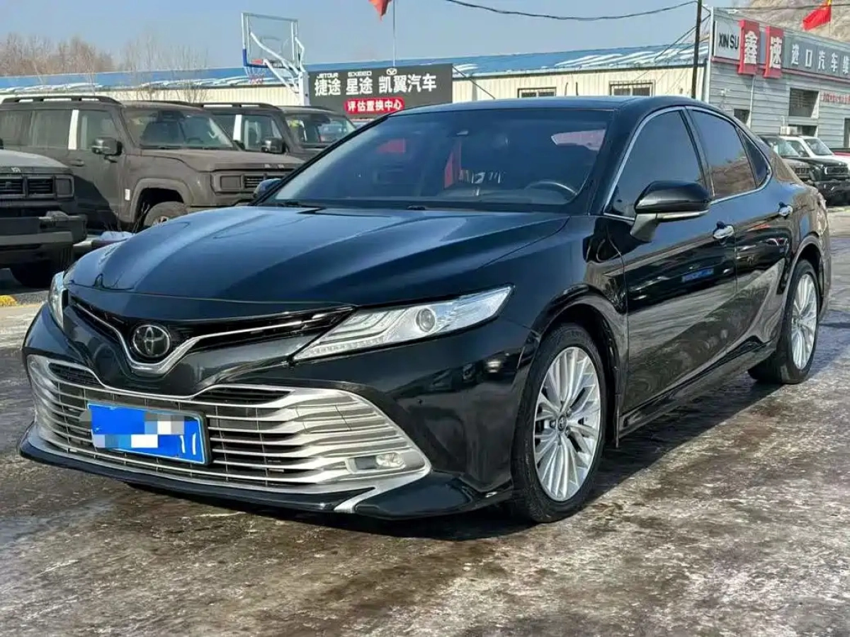 TOYOTA CAMRY  2019