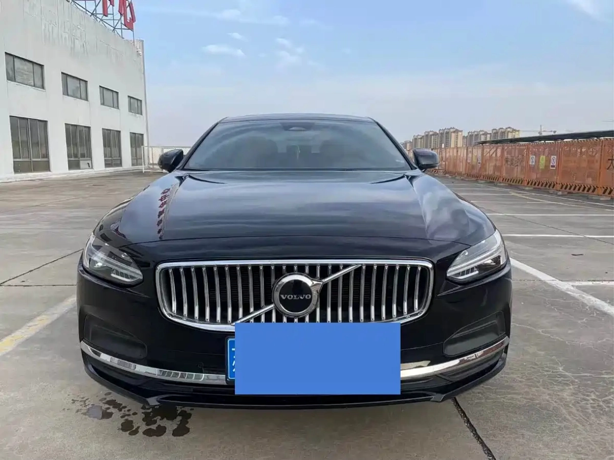 VOLVO S90  2024