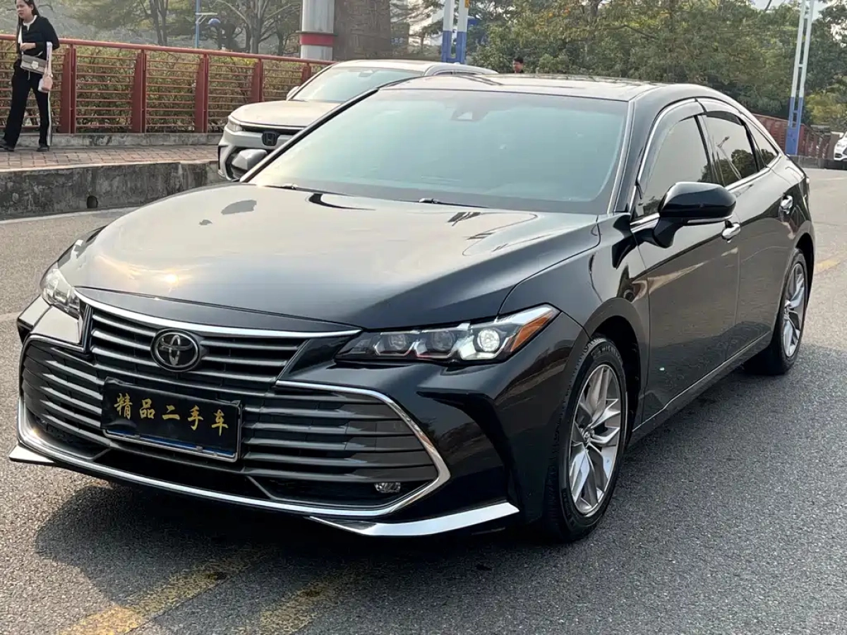 TOYOTA AVALON  2021