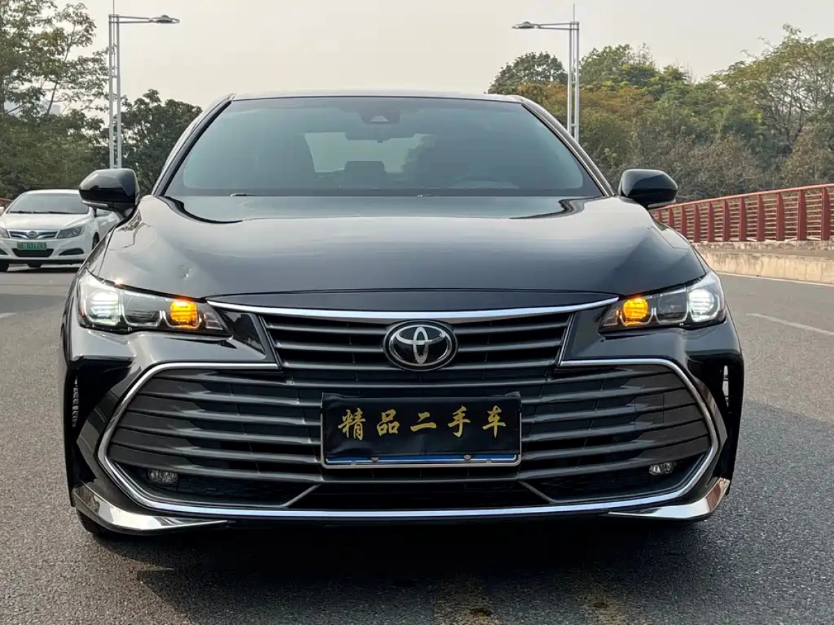 TOYOTA AVALON