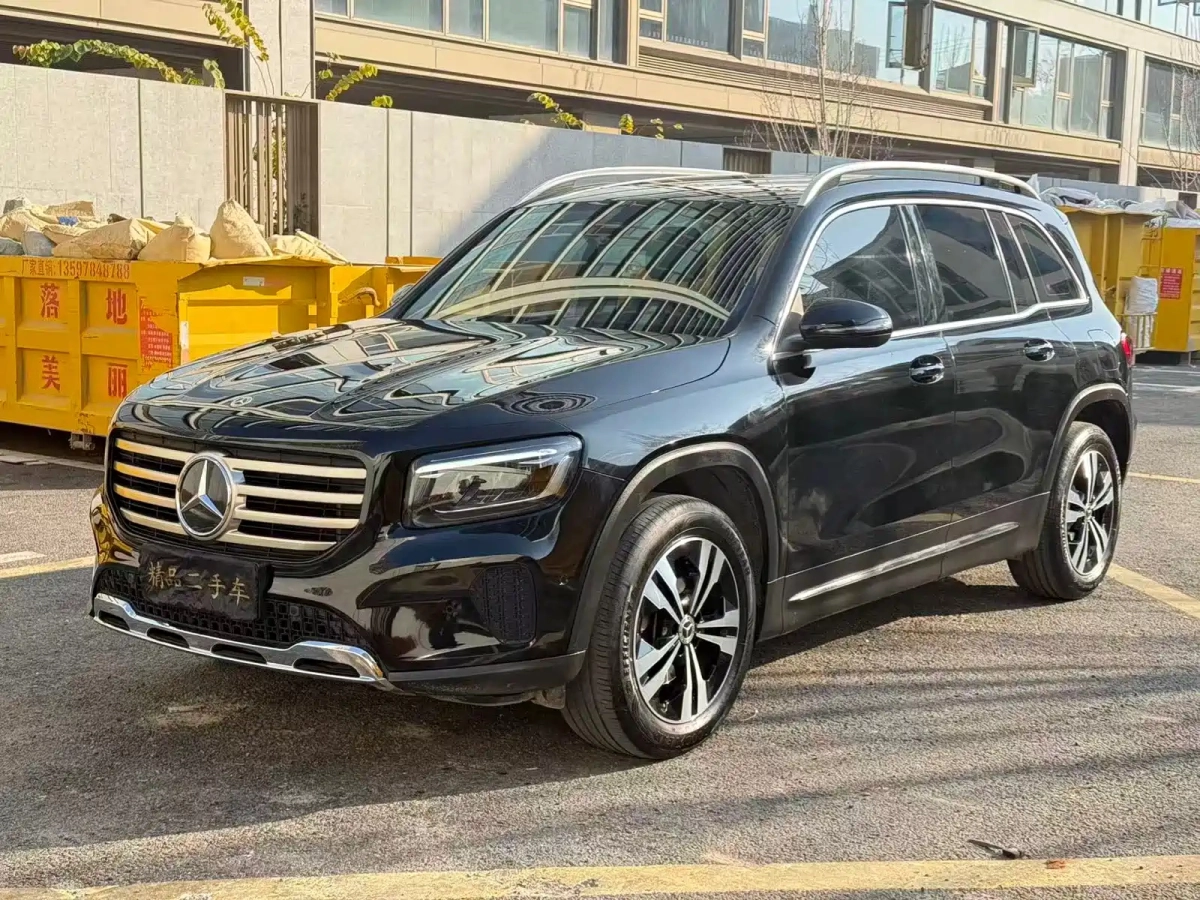 MERCEDES-BENZ GLB  2023