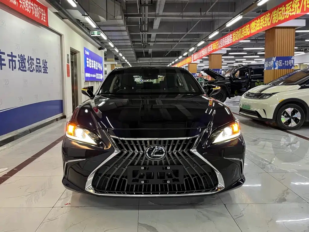 LEXUS ES  2023