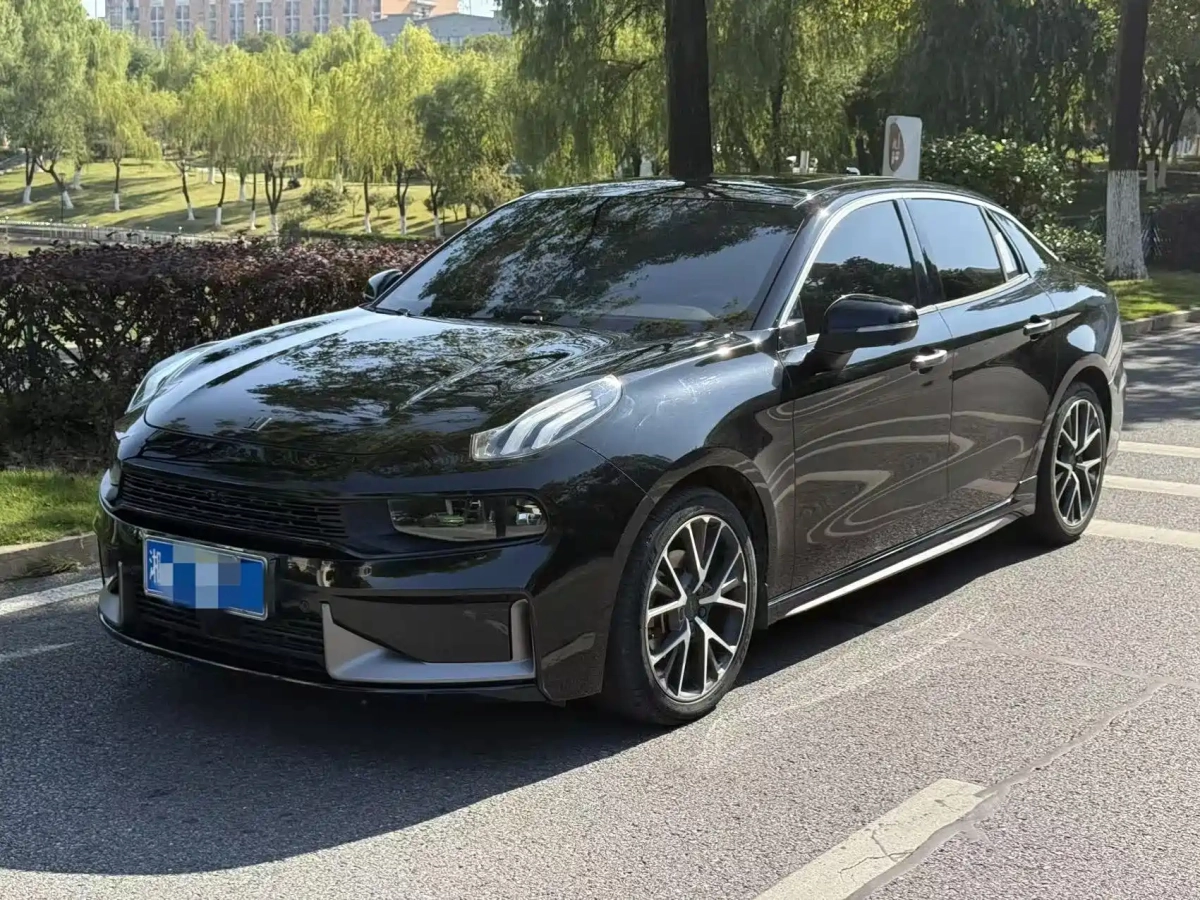 LYNK CO 03