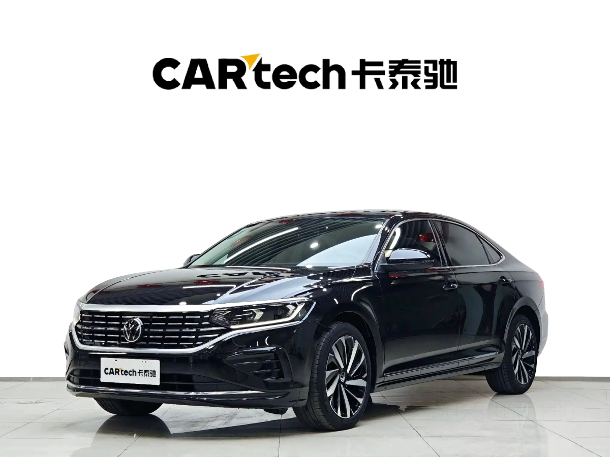 VOLKSWAGEN PASSAT  2023