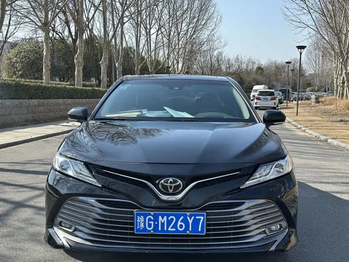 TOYOTA CAMRY