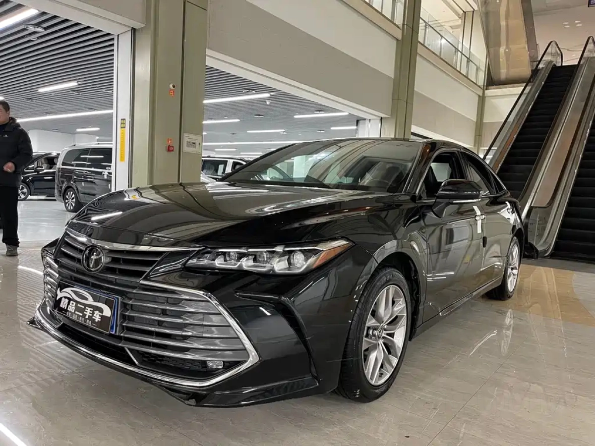 TOYOTA AVALON  2021