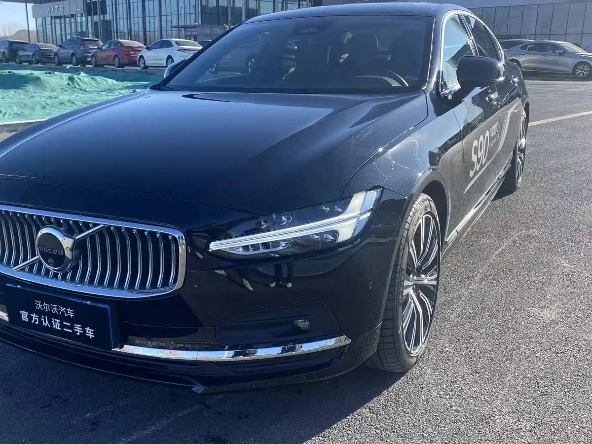 VOLVO S90  2024