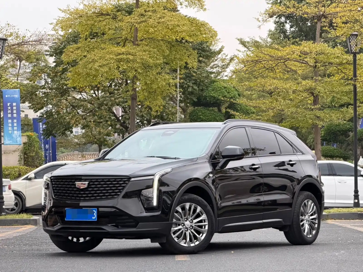 CADILLAC XT4