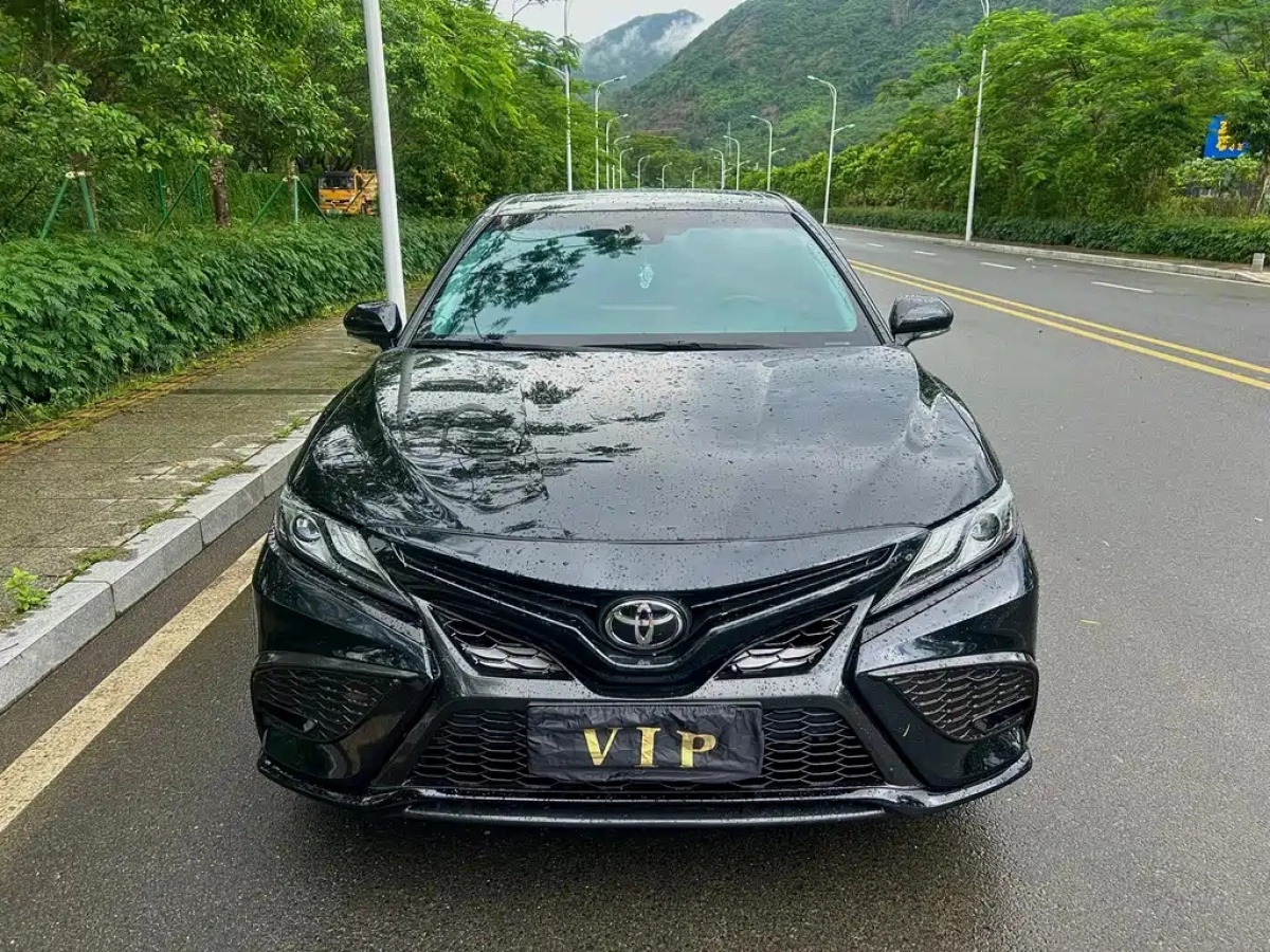 TOYOTA CAMRY  2023