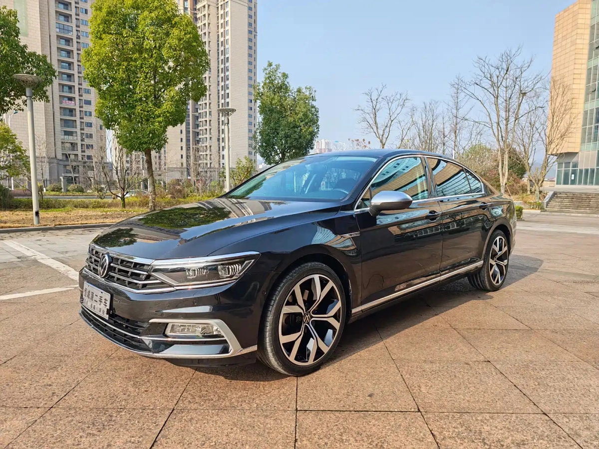 VOLKSWAGEN MAGOTAN  2021