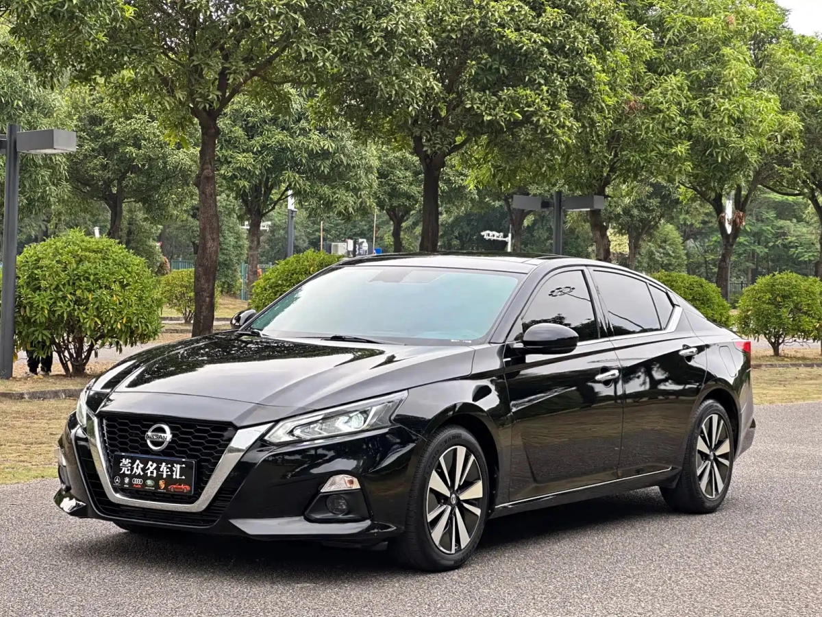 NISSAN TEANA