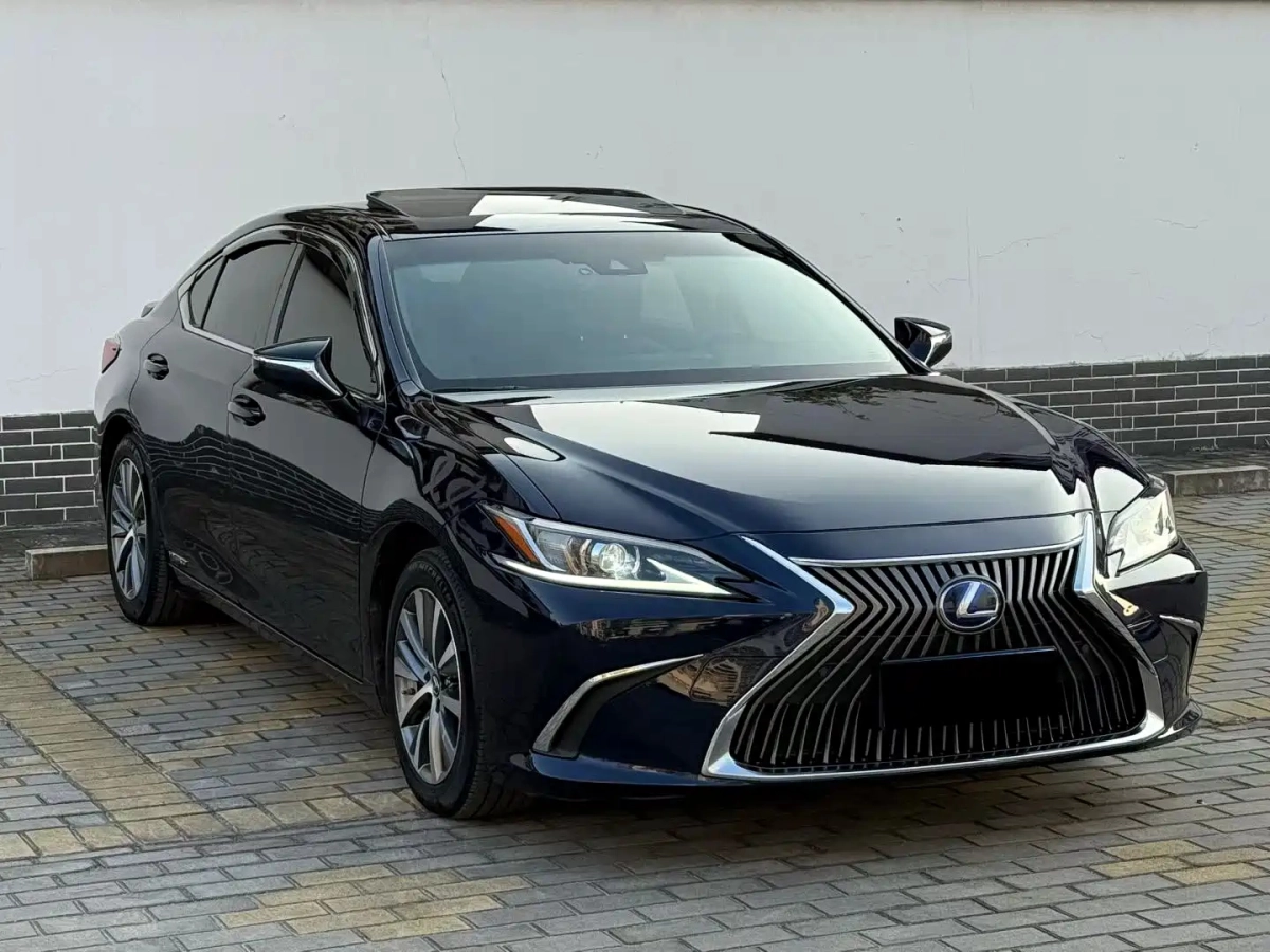 LEXUS ES  2019