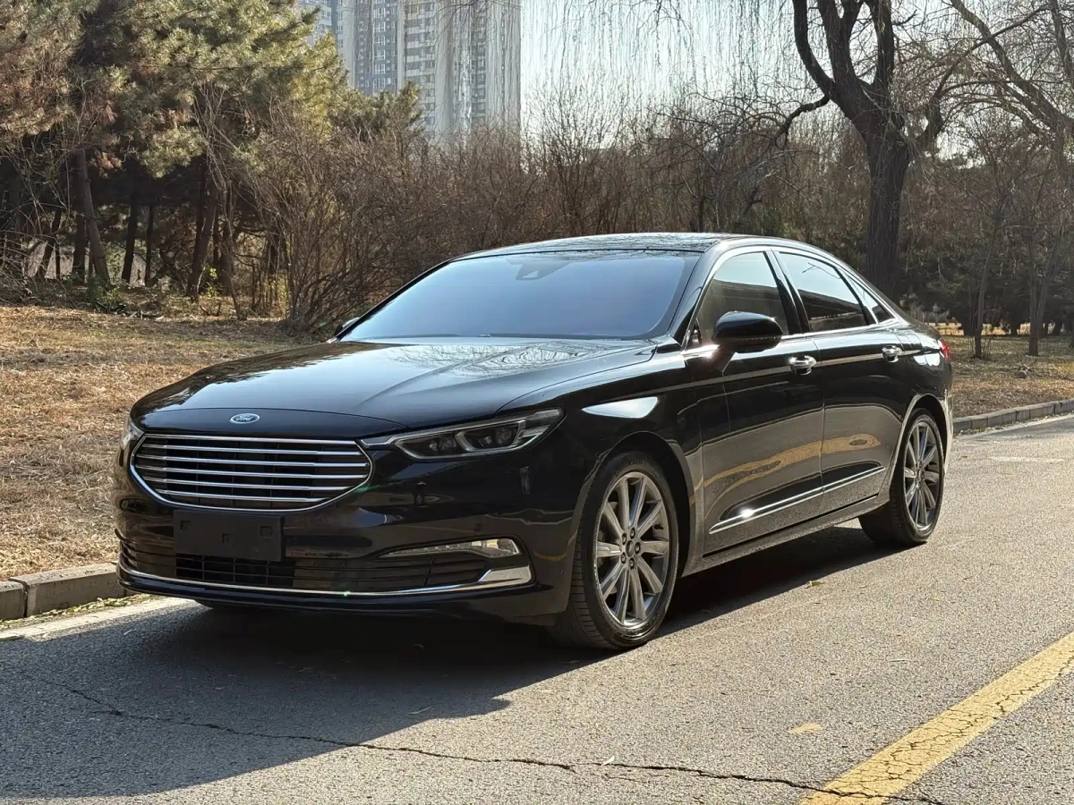 FORD TAURUS  2021