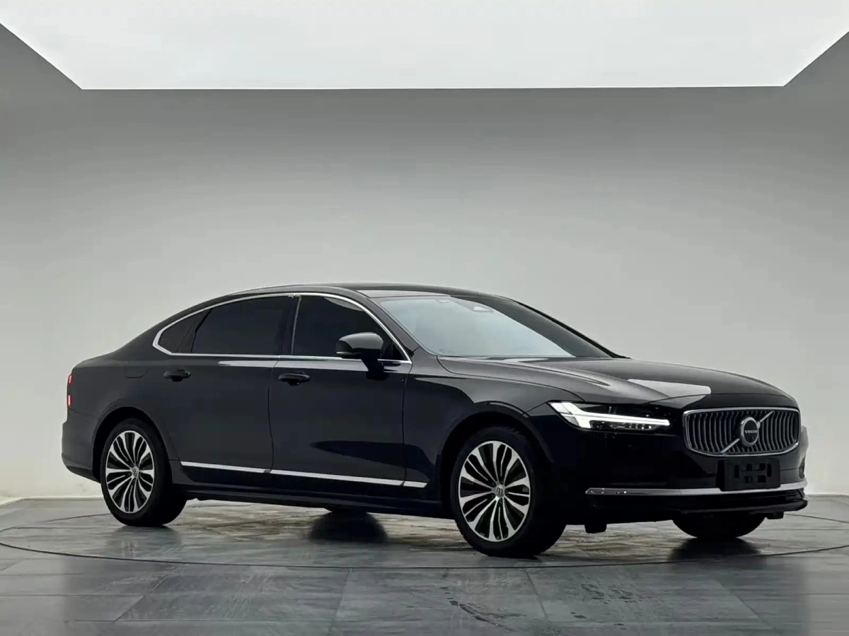 VOLVO S90  2024