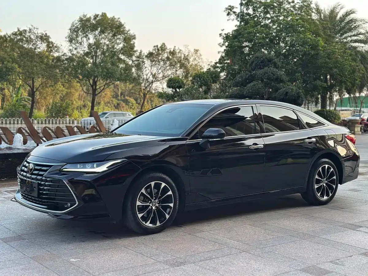 TOYOTA AVALON  2023
