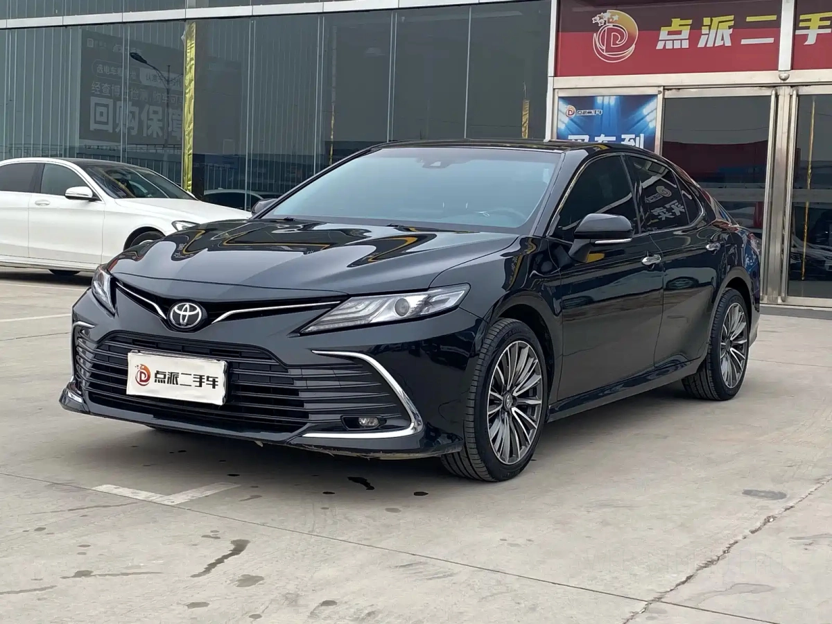 TOYOTA CAMRY  2023
