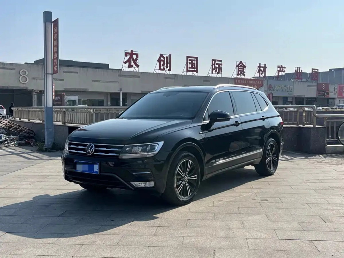 VOLKSWAGEN TIGUAN L  2021