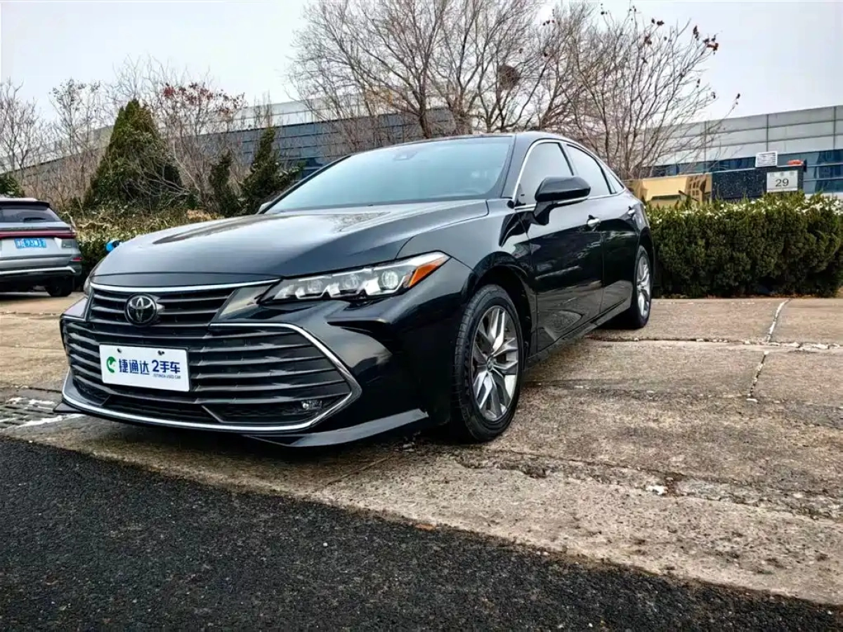 TOYOTA AVALON  2021