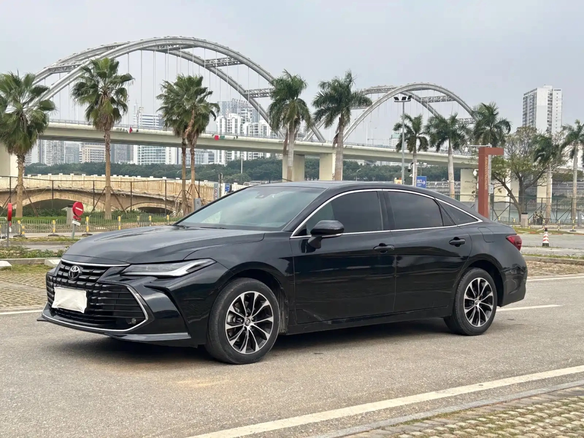TOYOTA AVALON  2023