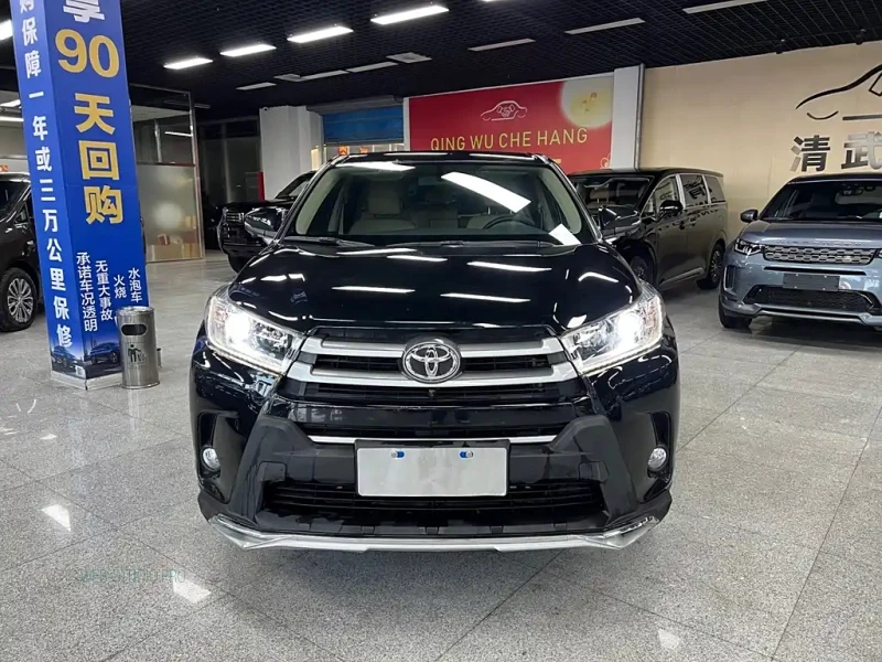 TOYOTA HIGHLANDER