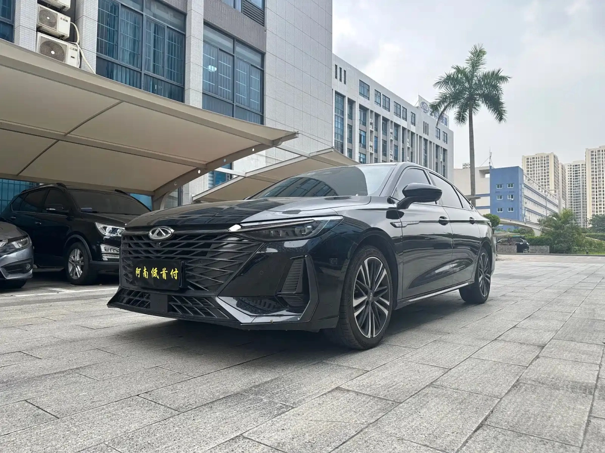 CHERY ARRIZO 8  2024