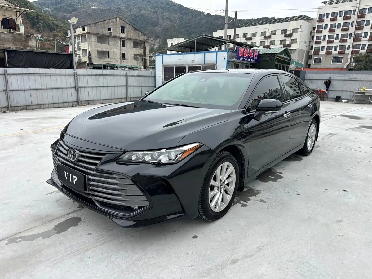 TOYOTA AVALON  2021
