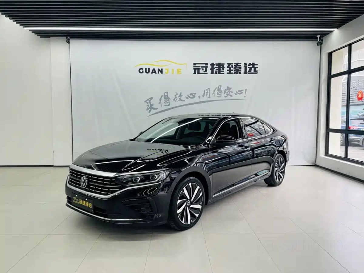 VOLKSWAGEN PASSAT  2022