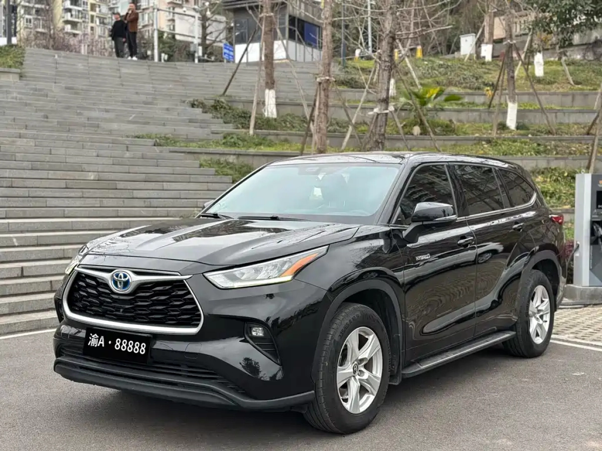 TOYOTA HIGHLANDER  2021