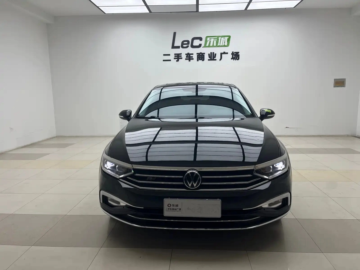 VOLKSWAGEN MAGOTAN  2023