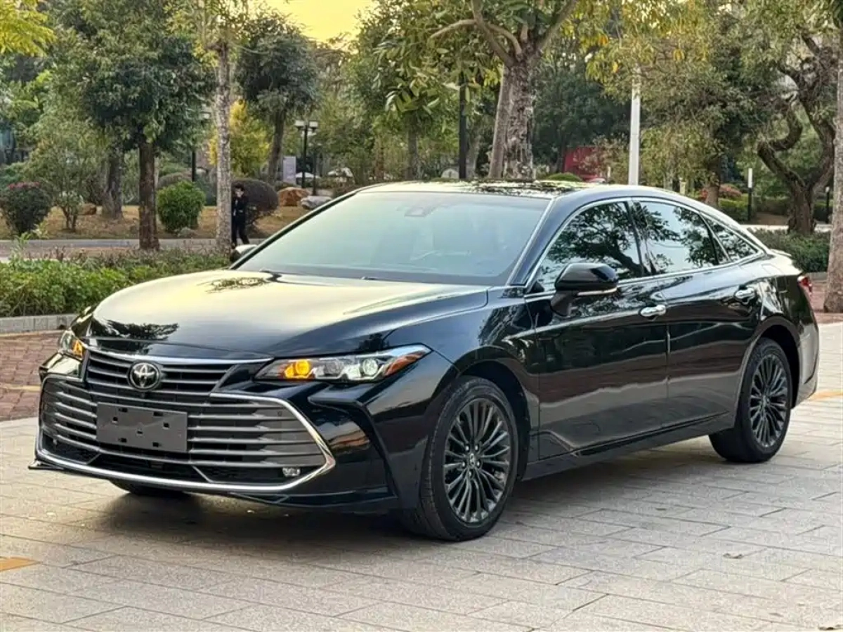 TOYOTA AVALON  2020