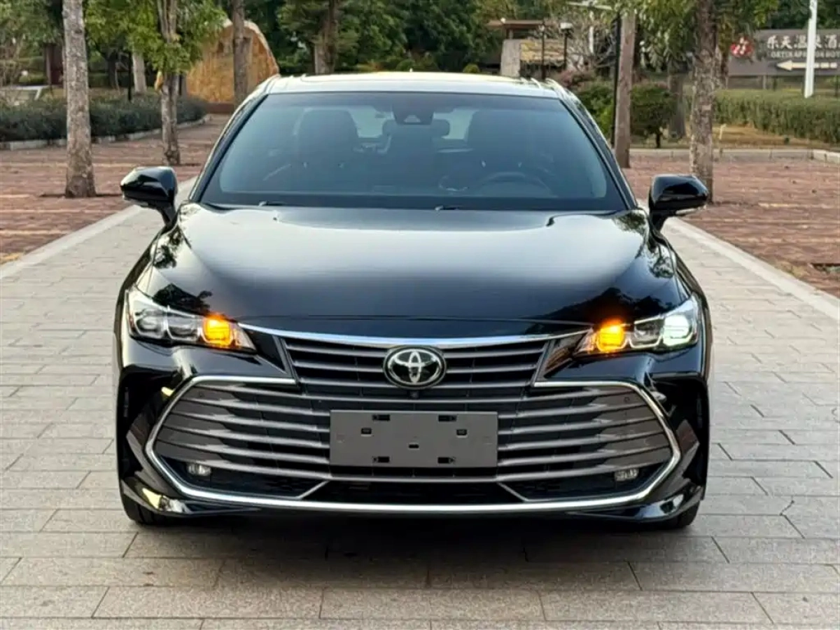 TOYOTA AVALON