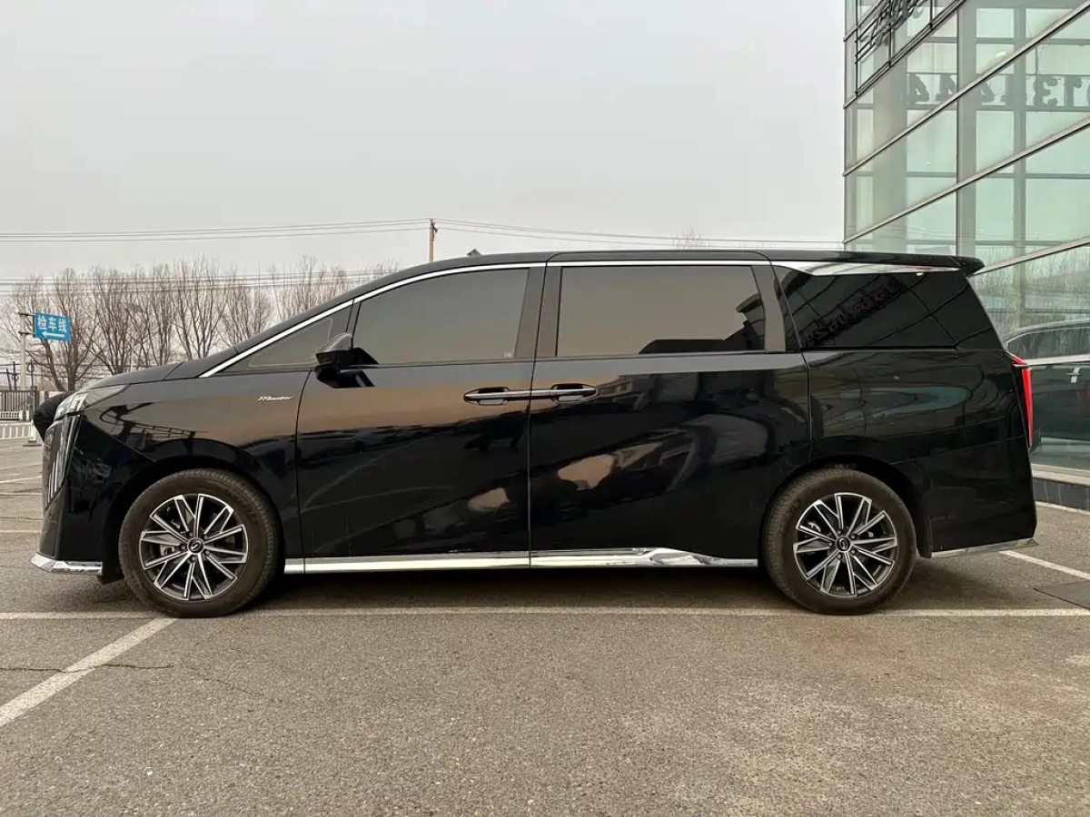 GAC TRUMPCHI TRUMPCHI M8