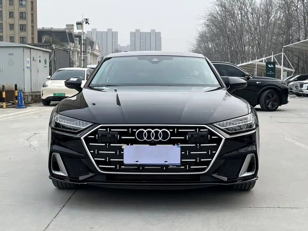AUDI A7L  2023