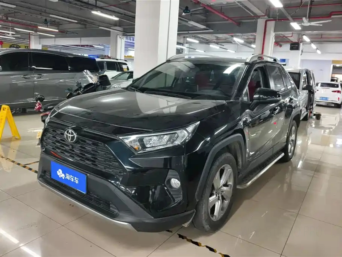 TOYOTA RAV4
