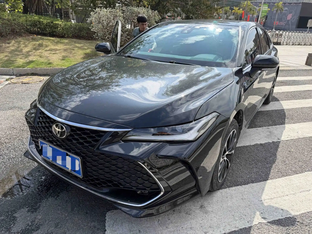 TOYOTA AVALON  2023