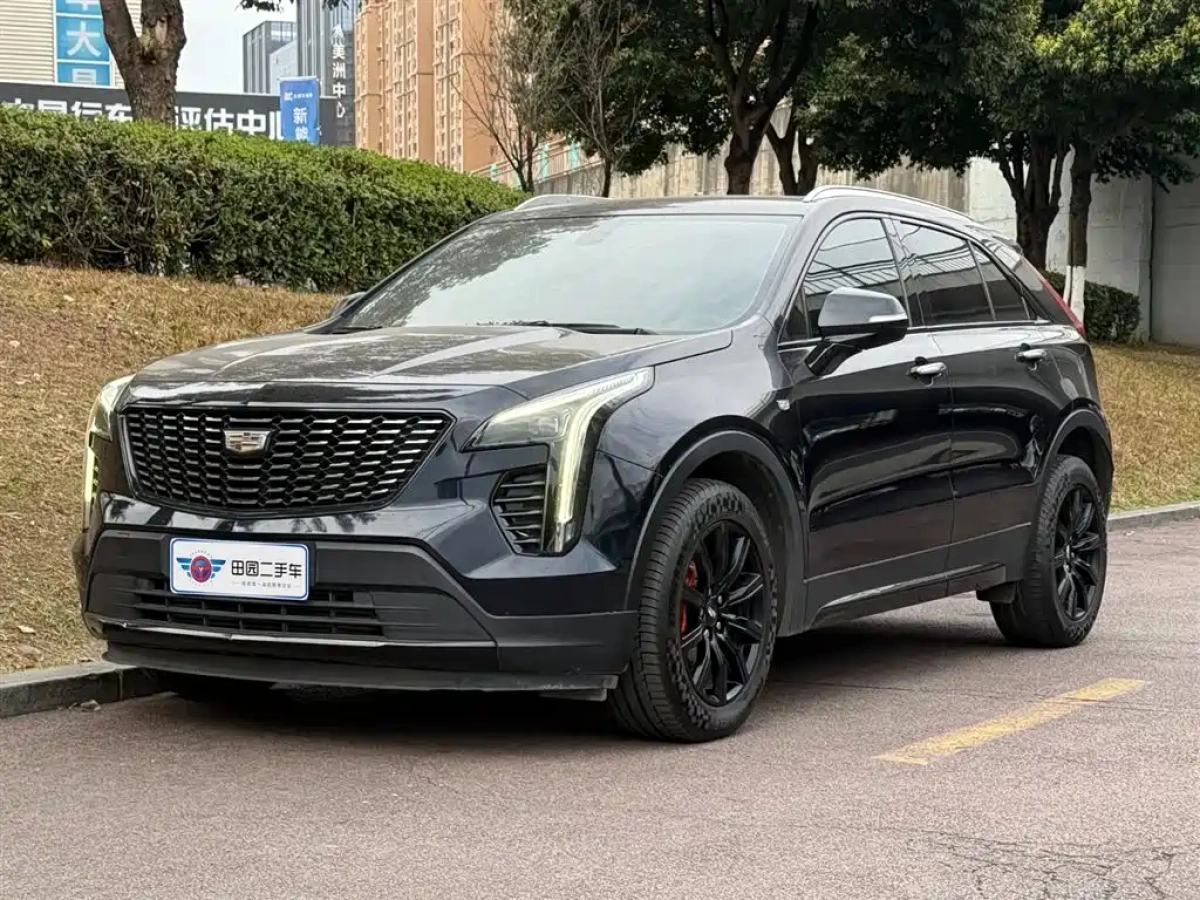 CADILLAC XT4  2021